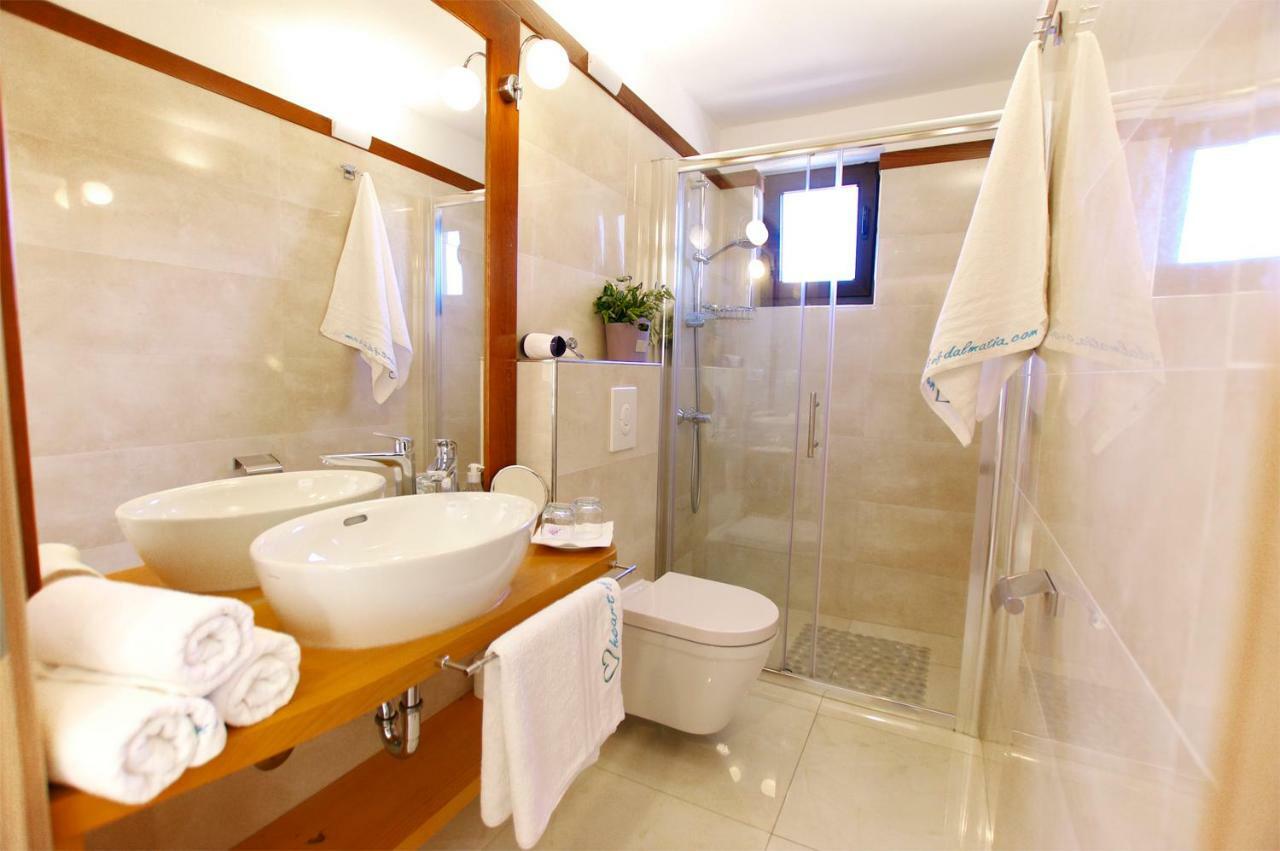Apartmán Apartman Murter Center 4+1 Id 720 Exteriér fotografie