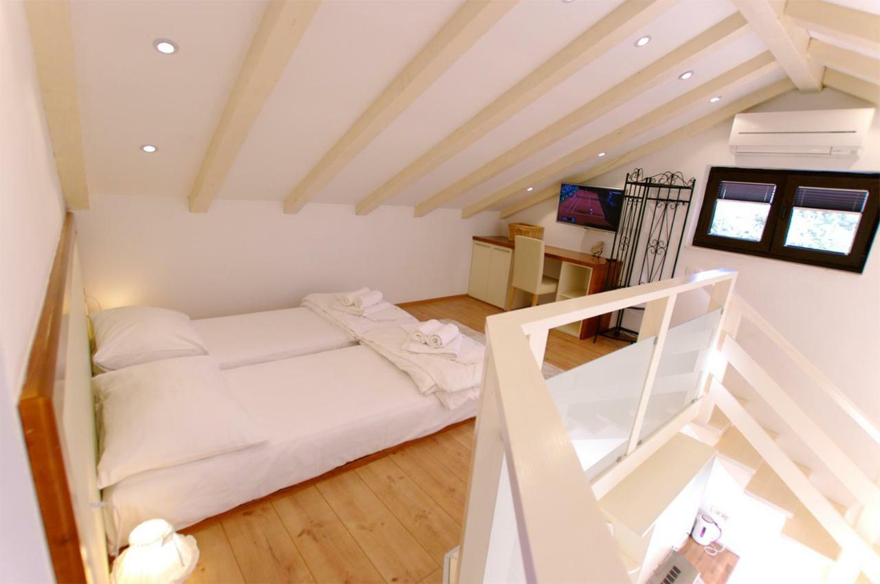 Apartmán Apartman Murter Center 4+1 Id 720 Exteriér fotografie